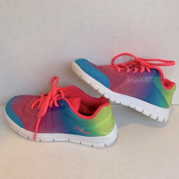 “FILA”, Girls, Size 4, Running Shoes - Picture 3 of 9
